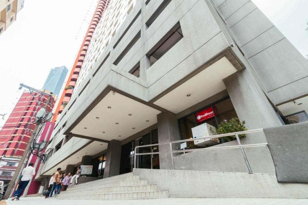 Reddoorz @ Bel Air Soho Suites Makati Manila Exterior photo